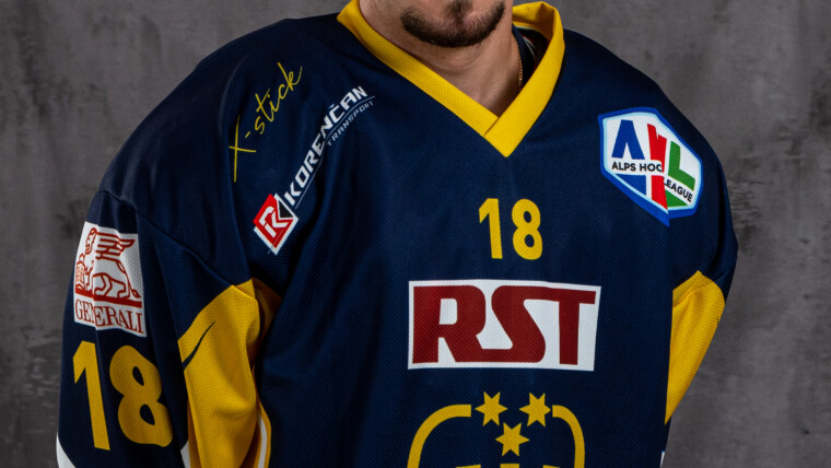 #18 Ahmet Jakupović
